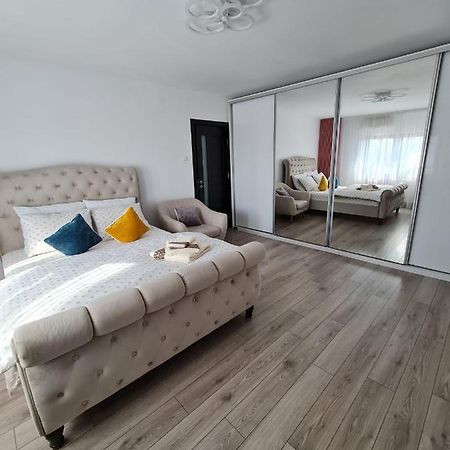 Galaţi Stephanie Apartment מראה חיצוני תמונה